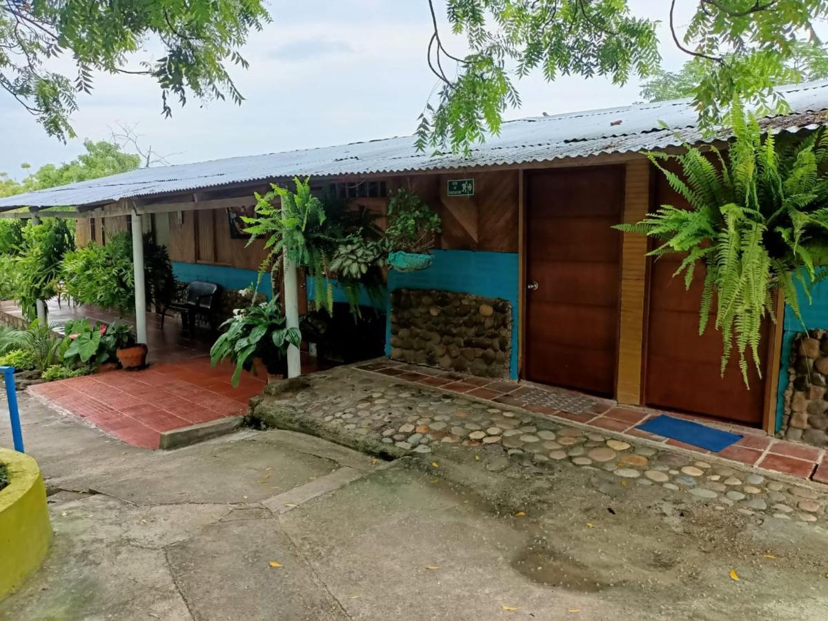 Hostal Sol De Verano Dona Lilia Villavieja Ngoại thất bức ảnh